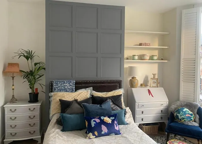Stylish Two Bedroom Flat Clapham